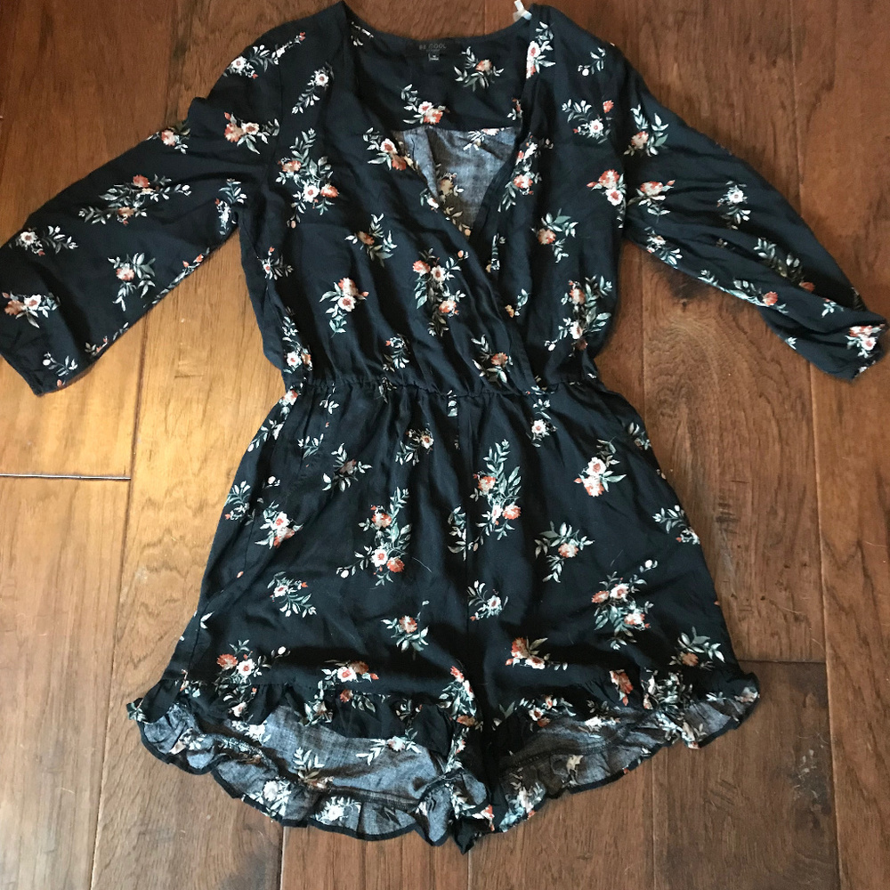 Long-sleeve black floral romper